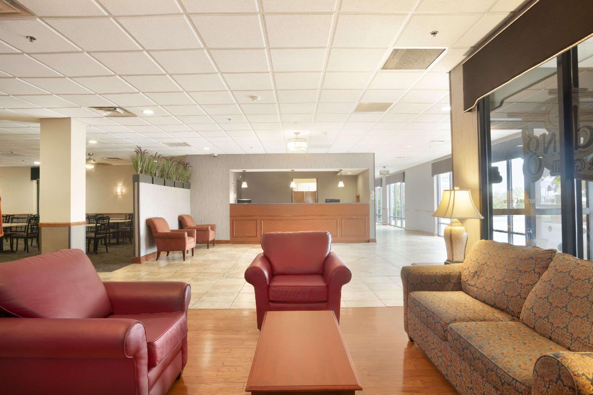 Comfort Inn & Suites Buffalo Airport Esterno foto